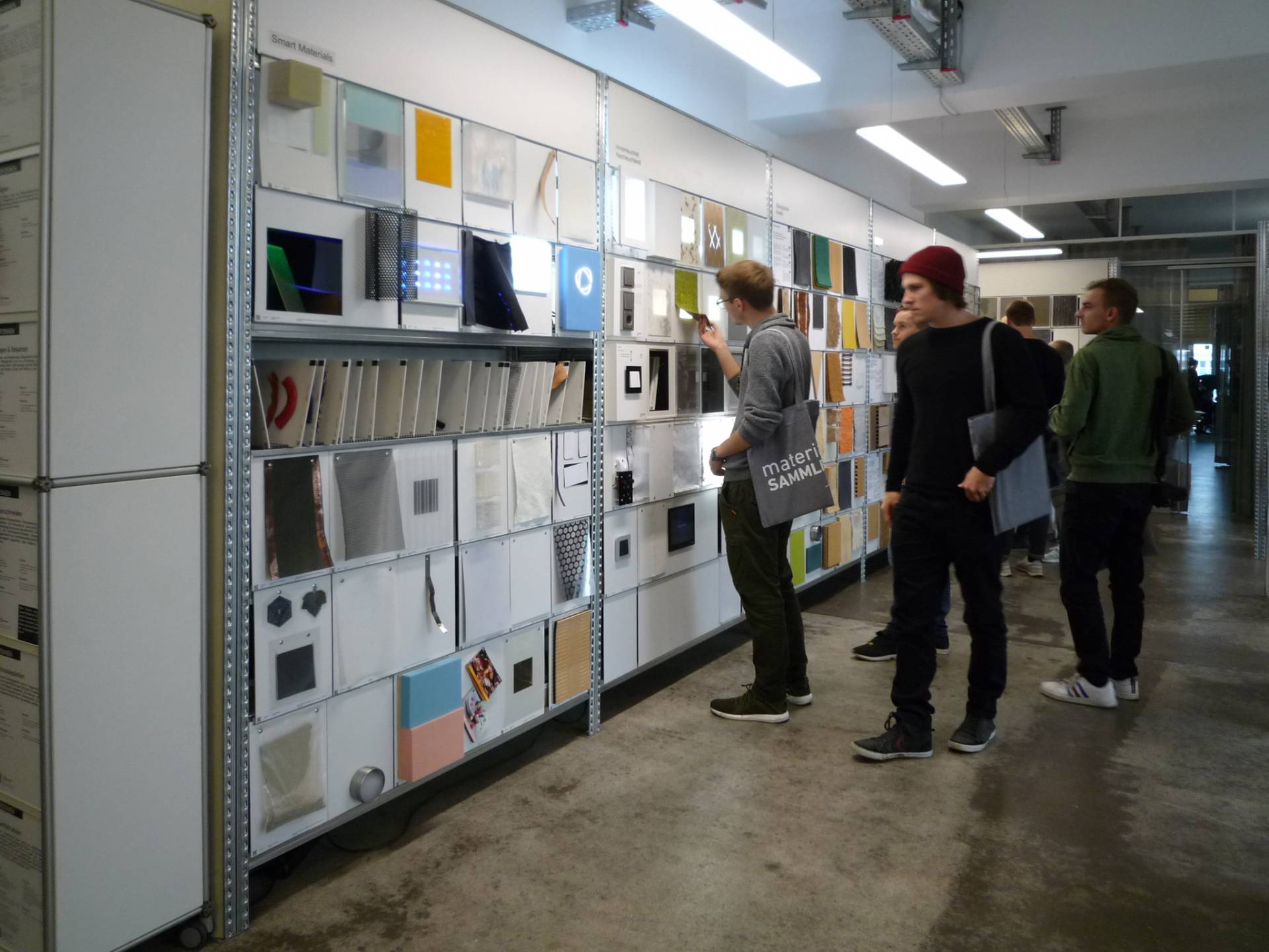 Materialien „be-greifen“ im Ausstellungsbereich (Foto: J. Müller) Materialien „be-greifen“ im Ausstellungsbereich (Foto: J. Müller)