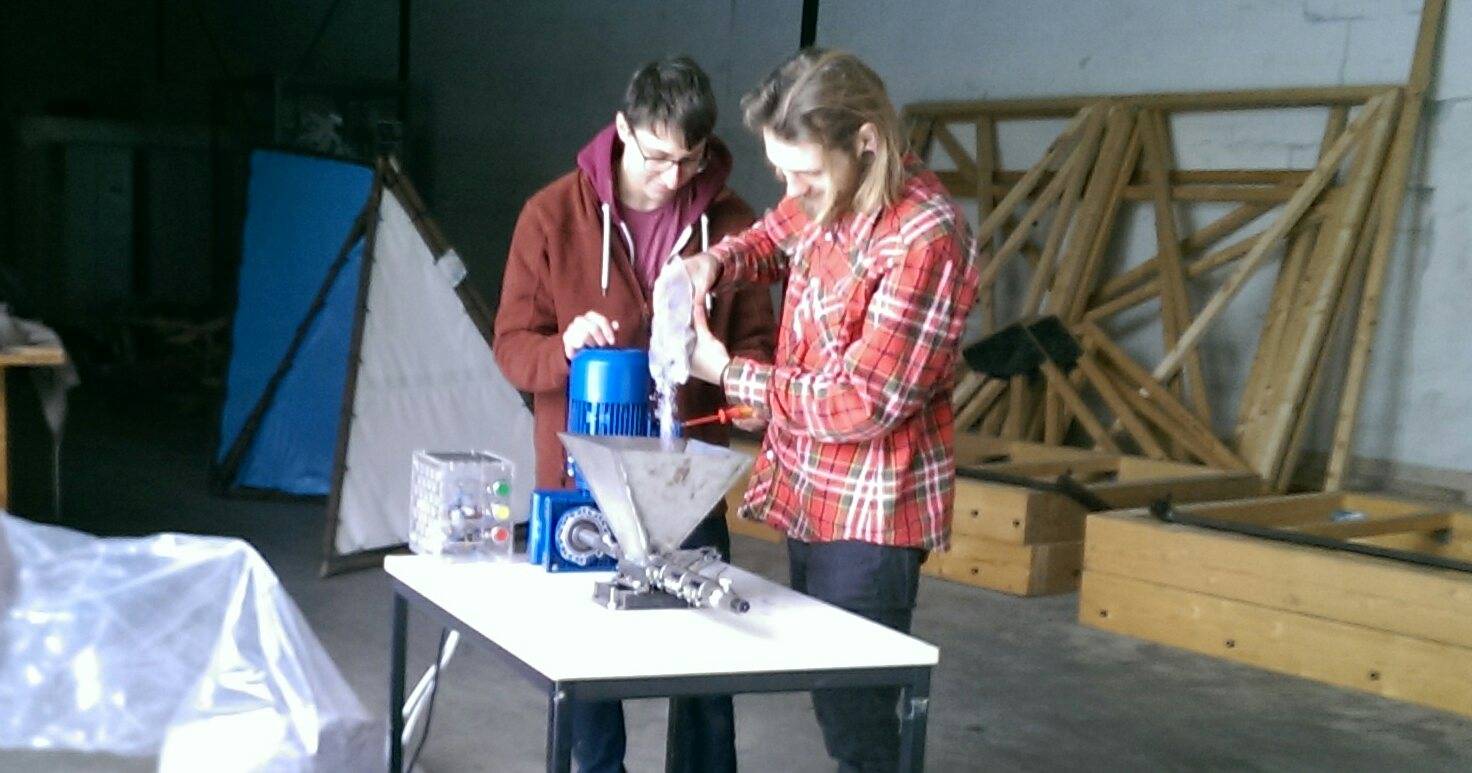 „Precious Plastic“: Kunststoff-Upcycling live und im Eigenbau (Abb.: E2D-UP!) „Precious Plastic“: Kunststoff-Upcycling live und im Eigenbau (Abb.: E2D-UP!)